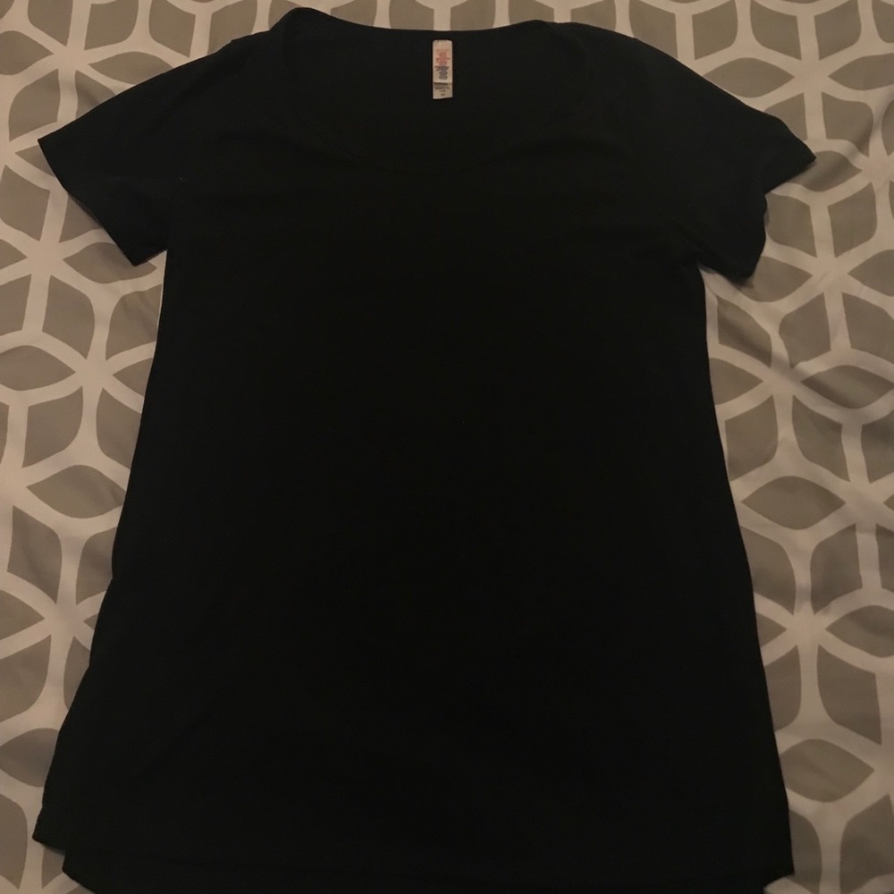 LuLaRoe classic tee black size XS